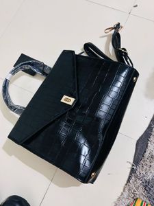 Women Reptilian Pattern Satchel with Detachable St