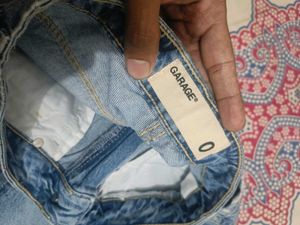 😍 Mom Jeans branded ( Garage brand )