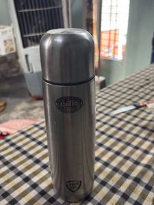 Vacuum Insulated Water Bottle