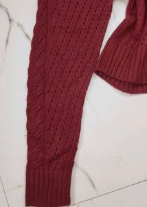 Cable Knit Cropped Sweater