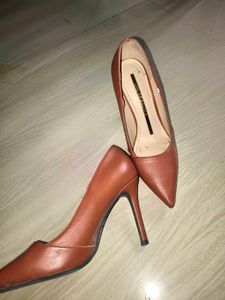 3.5-4 Inch Heels