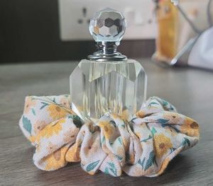 Clear Carved Crystal Refillable Perfume Bottle