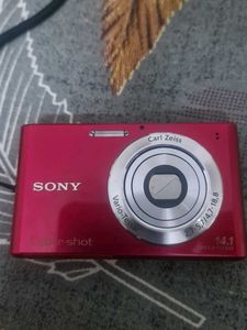 Sony Cybershot Camera without  any scrach