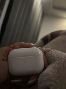 Airpods Pro (2nd Generation)