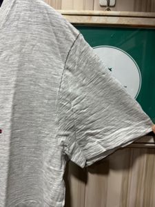Tommy Hilfiger V-Neck TShirt