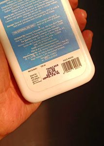 The Derma Co 2% Niacinamide Gentle Skin Cleanser