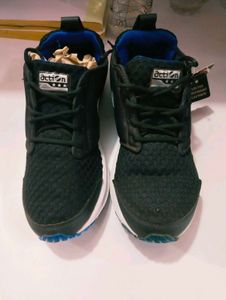 Action Sneakers