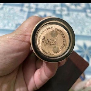 MAC Studio Fix Fluid SPF 15 NC25