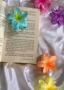 Trendy Flower Hair Claw Clips