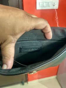 FOREVER NEW Black Crossbody Clutch