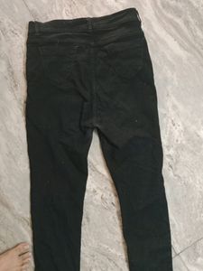 Black Jeans For Girls In Good Condition