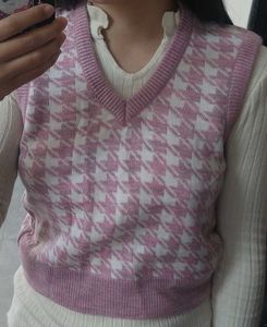 Women Printed Crop Sweater Vest