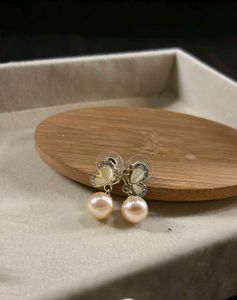 Pearl Drop Earrings