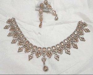 AD Elegant Necklace Set