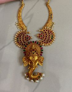 Uniqe &amp; HighQuality Ganesha Necklace &amp; Earring Set