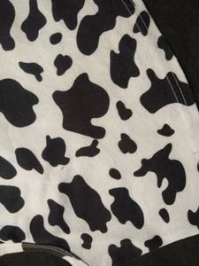🥳Flate Sell 🥳Shein Cow Print Crop Top