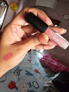 Huda Beauty Matte Liquid Lipstick ❤️