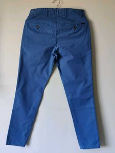 Stylish Blue Men&#39;s Casual Slim Fit Chinos