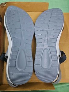 Madam Glorious Sandals Size 8
