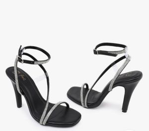 Black Glitter Stripes Heel