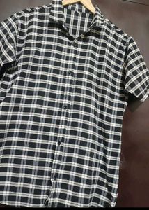 Black⚫ &amp; Grey Check Printed Shirt For 40 Chest