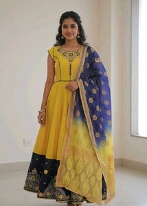 Elegant gowns set of 7