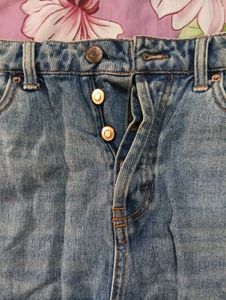 Hot Jeans