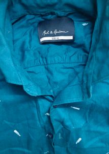 Men&#39;s Blue Printed Button-Down Shirt