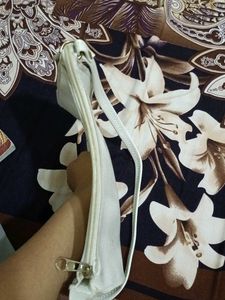 White Shoulder Bag