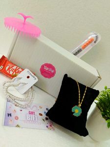 Elegant Women’s Gift Hamper