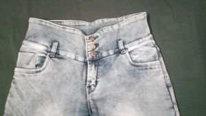 High Waisted Jeans w/ Geometric Hem Detail