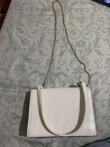 chic crisscross bag