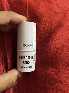 Zudio Foundation Stick - Vit C & Vi