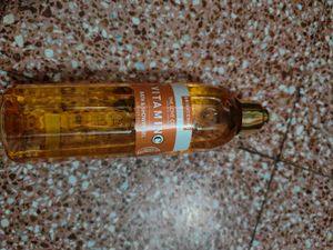 The Love Co. Vitamin C Bath &amp; Shower Gel