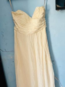 Cream🖤🖤 White Gown 🩶🤍🩵