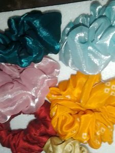 Hand Made Scrunchies ✨🥰