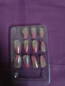 Press-On Nail Set