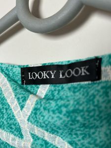 A Green Printed Casual Top