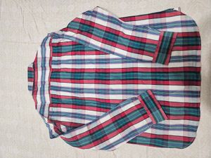 Tommy Hilfiger Multi-Color Shirt (Size L)