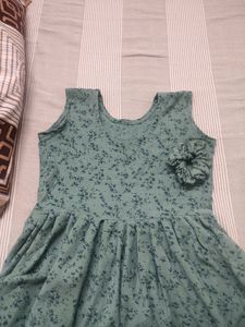 Top With Matching Scrunchie