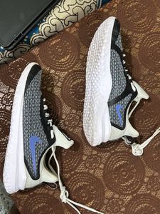ORIGINAL NIKE RENEWAL RIVAL RUNNING SHOES! 👞