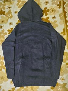 Geometric Pattern Woolen Hoodie