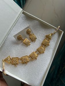 Gold-toned Jewelry Set