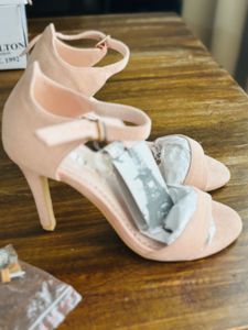 Never used with tag peach pink high heels