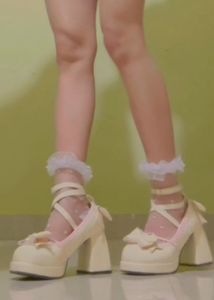 fairy tale bow heel