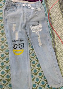 Funcy Jeans With Sticker