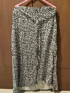Black & White Print Midi Skirt