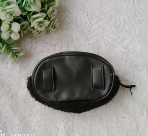 Black Furr Clutch
