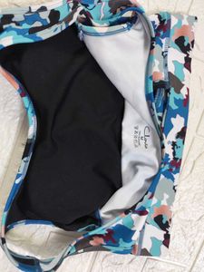 Clovia Medium Padded Sports Bra