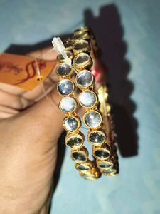 Gold Tone Bangle Set